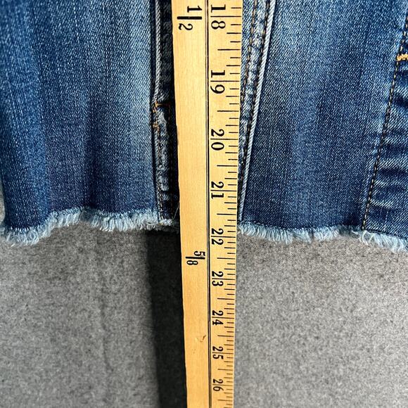 LOGO by Lori Goldstein Cropped Denim Jacket Medium Wash Size 8 - Picture 6 of 10